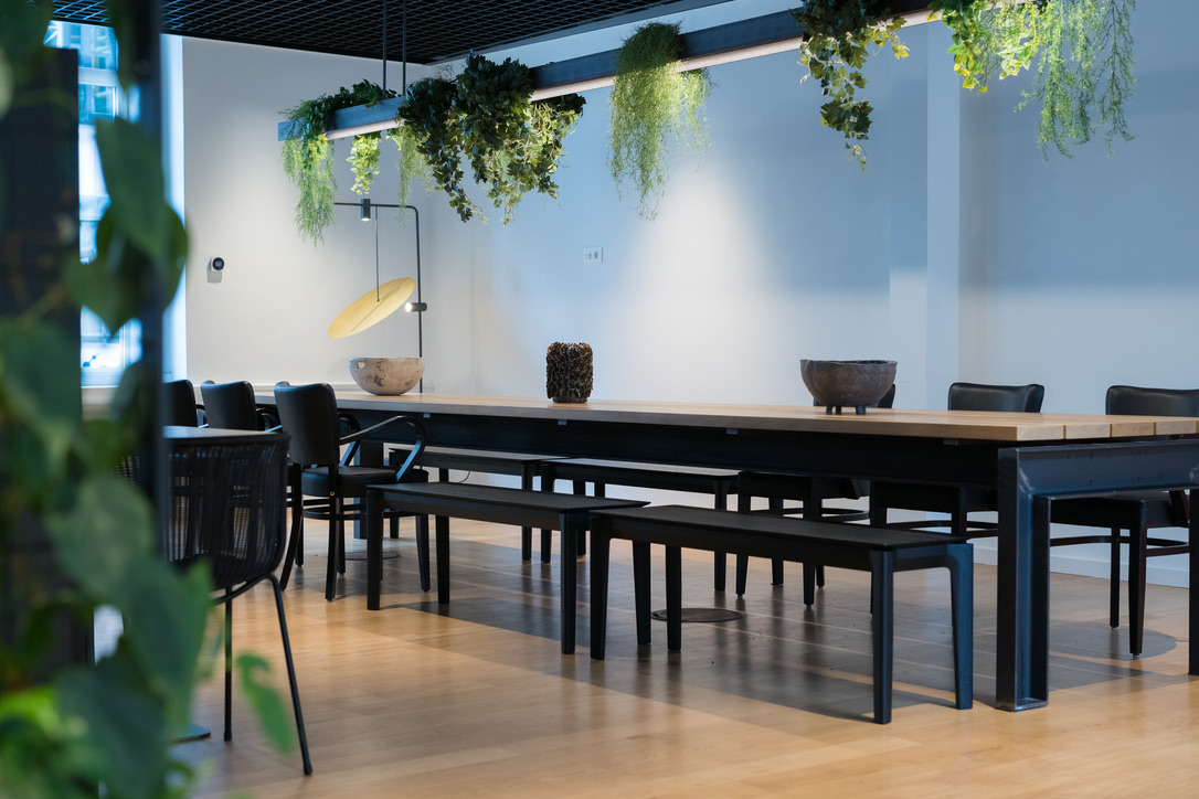 L'eau interior design- Project Steelforce - kantoorinrichting Antwerpen